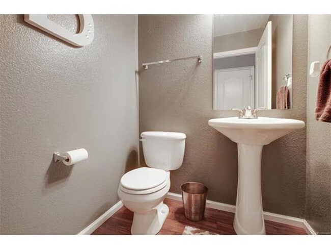 Building Photo - 12810 Roosevelt Ln