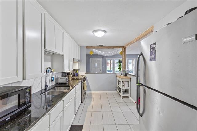 Building Photo - 4228 Winfield Ave