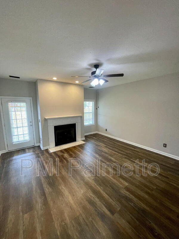 Building Photo - 125 Wild Spring Rd