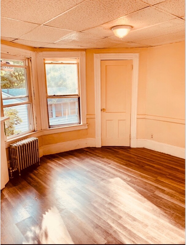 Building Photo - 144 Lawrence St