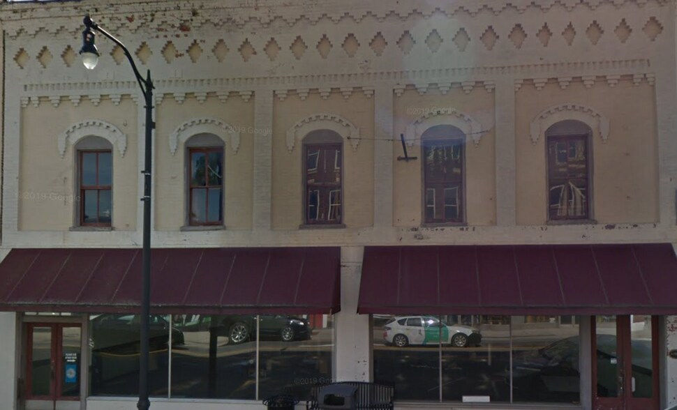 Building Photo - 624 Washington St
