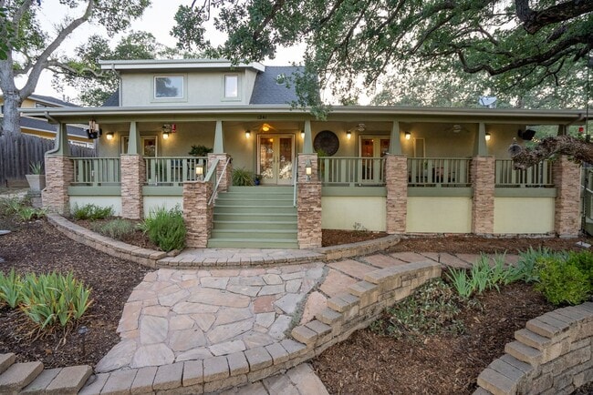 Building Photo - Executive Westside Paso Robles Home