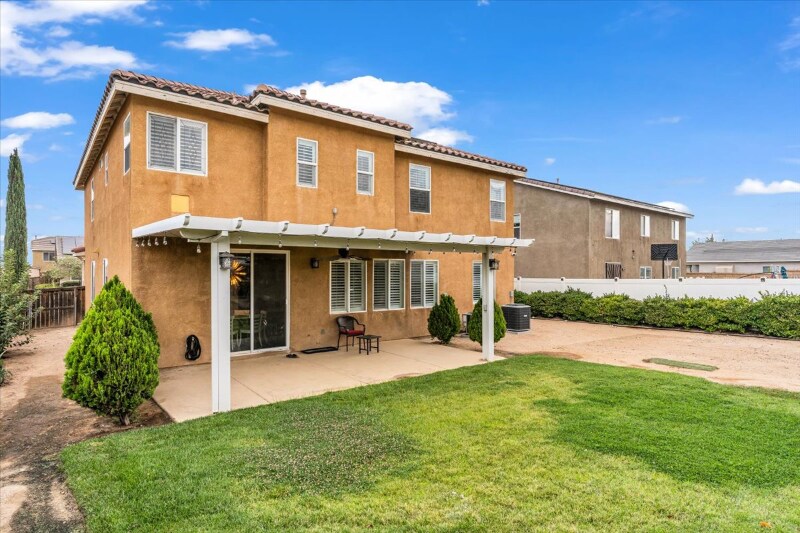 Building Photo - 16687 Hastings Pl