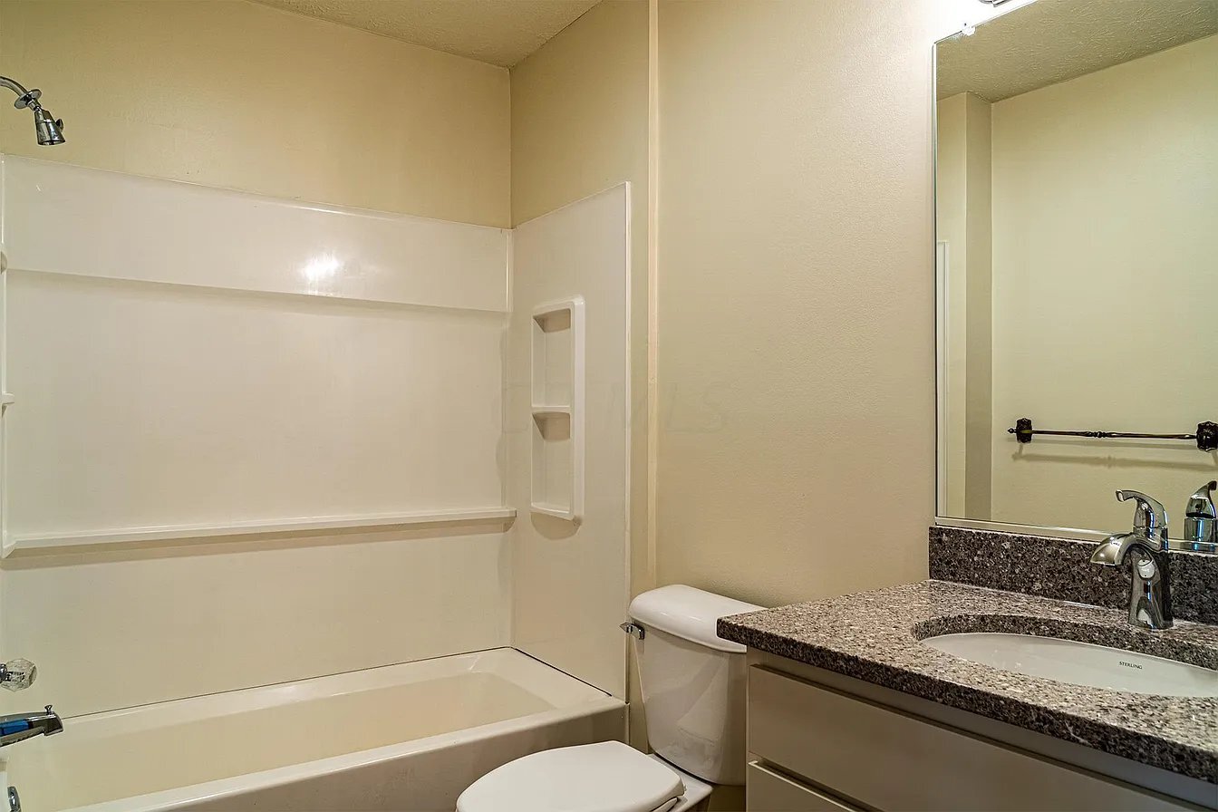 Building Photo - 6388 Dummerston Ct