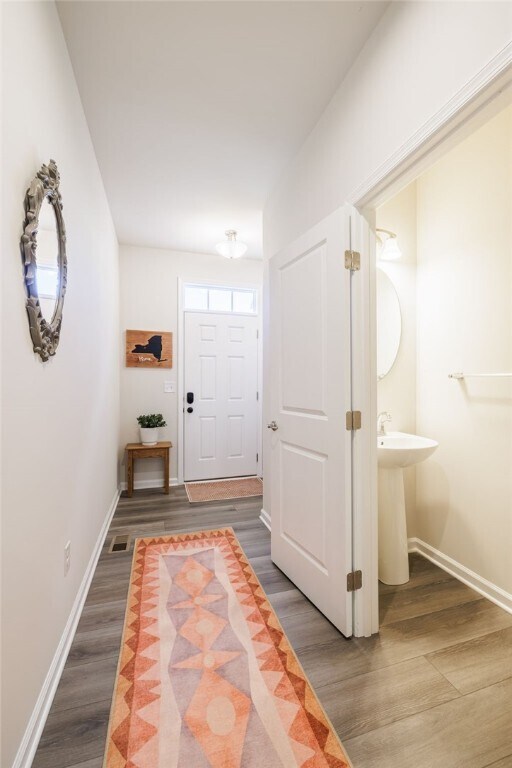 Building Photo - 23 Keuka Ln