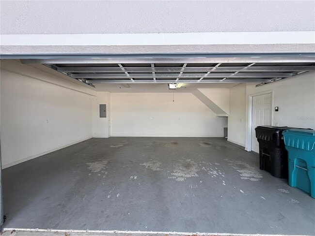 Building Photo - 2586 Grand Central Pkwy