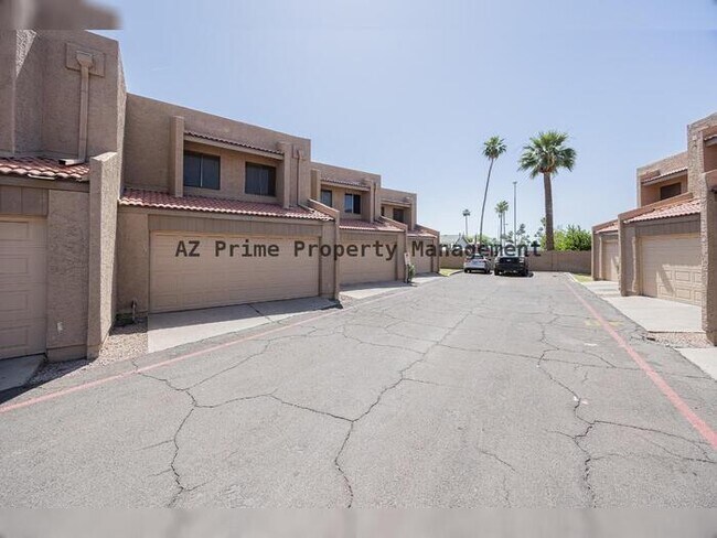 Building Photo - 7314 N 43rd Ave