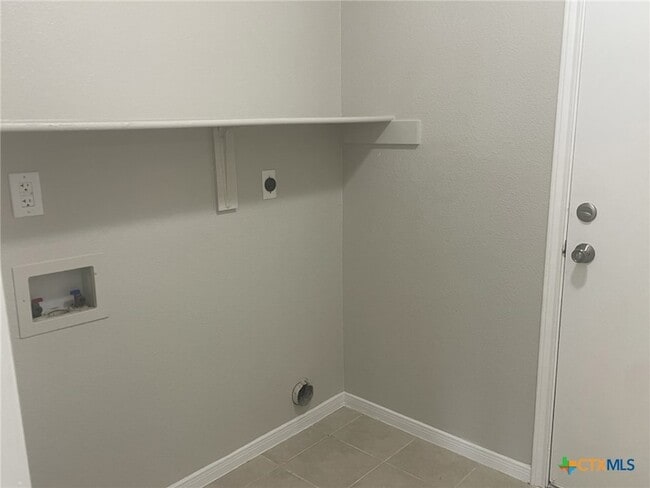 Building Photo - 4616 Indigo Dr