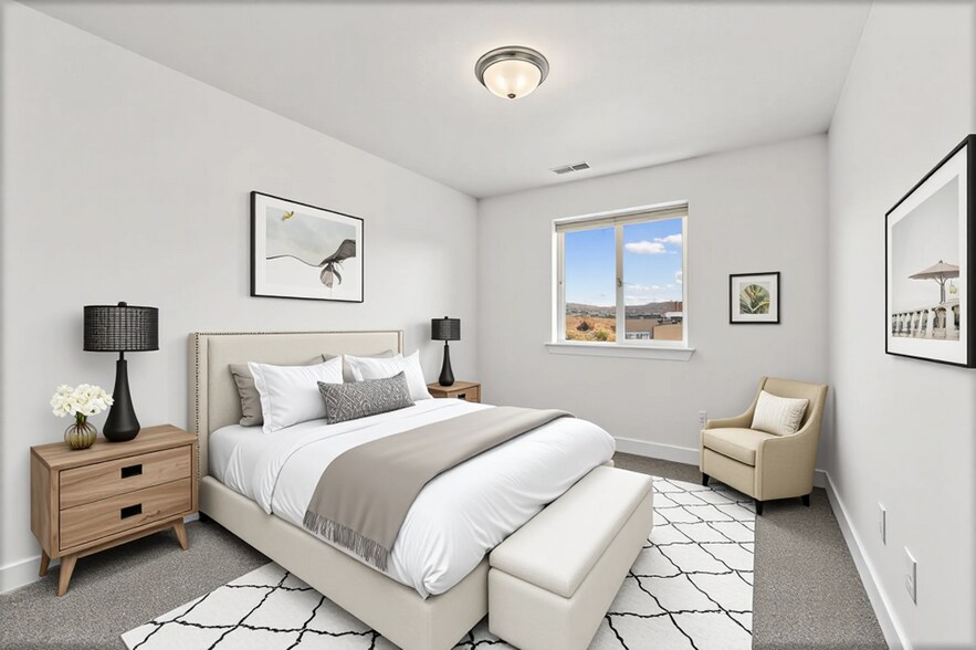 Bedroom 3 staged - 4877 E Silver Ridge Rd