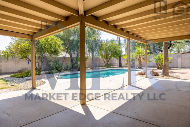 Building Photo - 4Bed/2.5Bath House at 56th/Cactus! $4499 MOVE-IN SPECIAL! Move-In Ready on 04/09/2026!