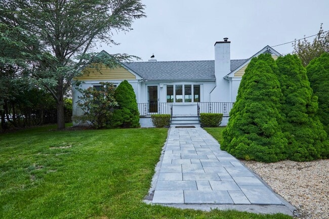 Building Photo - 53 Far Pond Rd