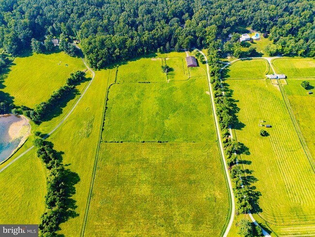 Building Photo - 2101 Tufton Ave