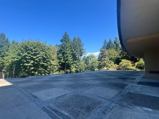 Building Photo - Capitol Lake Towers Condo (#201) w/ Move-I...