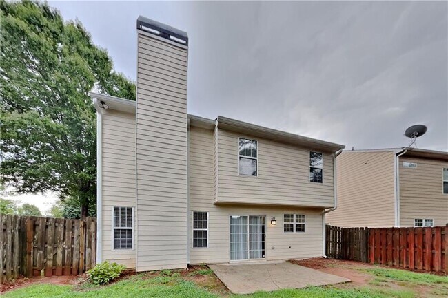 Building Photo - 1357 Glenover Way