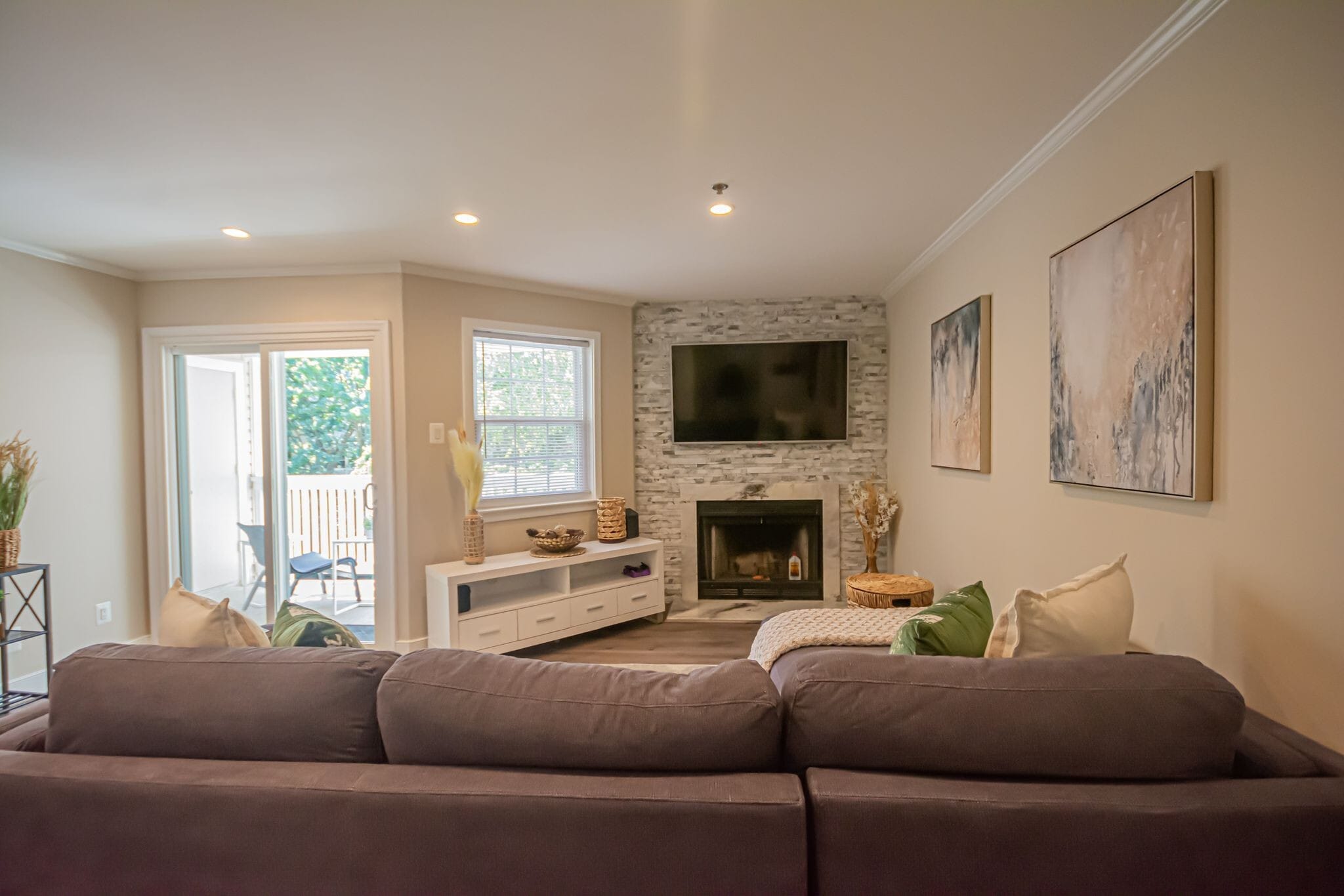 Building Photo - 1504 Lincoln Way