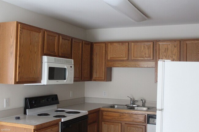 Building Photo - 3 br, 1.5 bath Duplex - 2403 Morning Dawn Dr