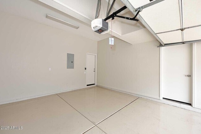 Building Photo - 8989 N Gainey Center Dr