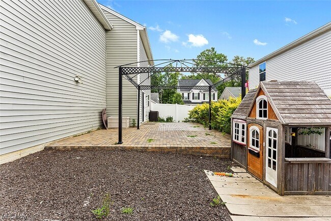Building Photo - 10342 Liberty Cove