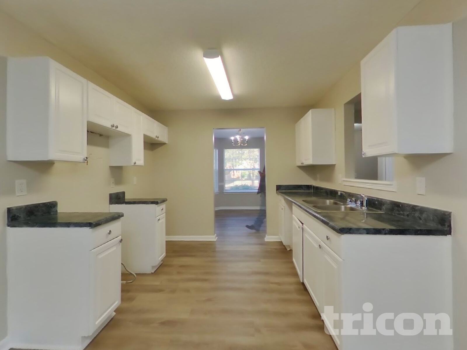 Building Photo - 5431 Sapphire Cir