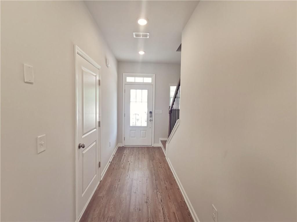 Building Photo - 154 Green Love Ln