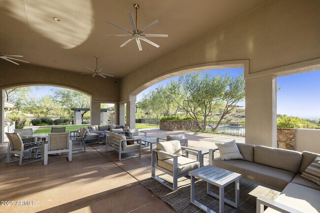 Building Photo - 11489 E Raintree Dr