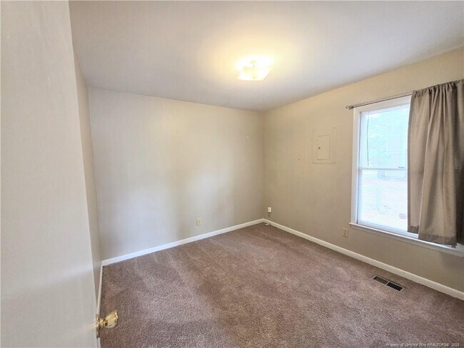 Building Photo - 1179 Butterwood Cir