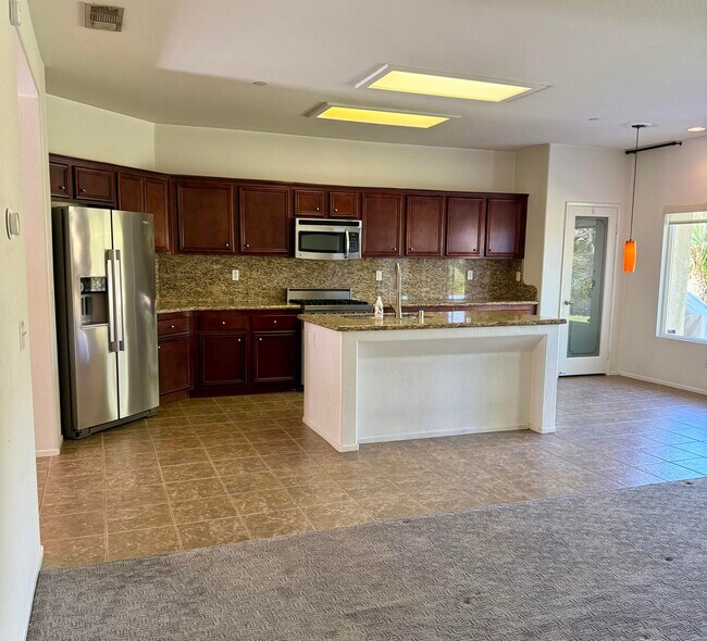 Building Photo - 1122 Oro Ridge