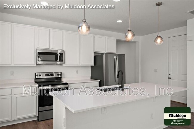 Building Photo - 2212 Sunrise Ln