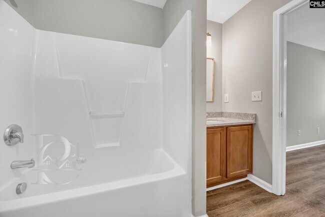 Building Photo - 117 Verano Ct