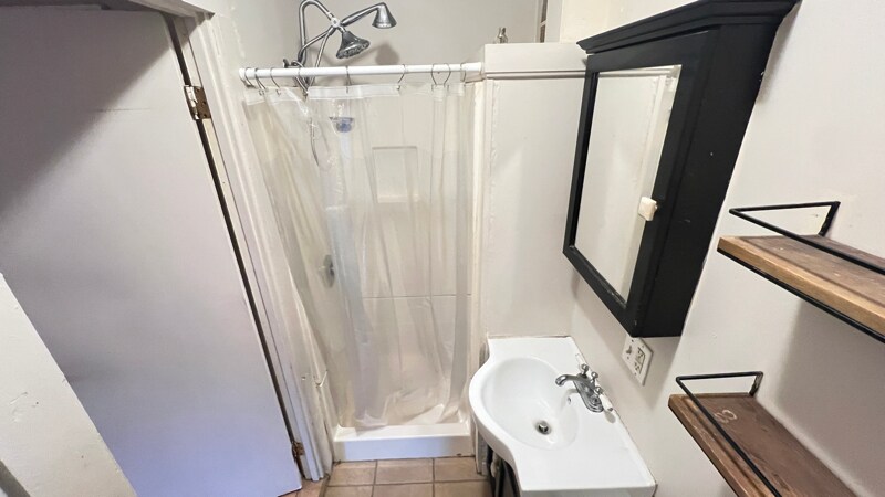 Building Photo - 38 Cabot St