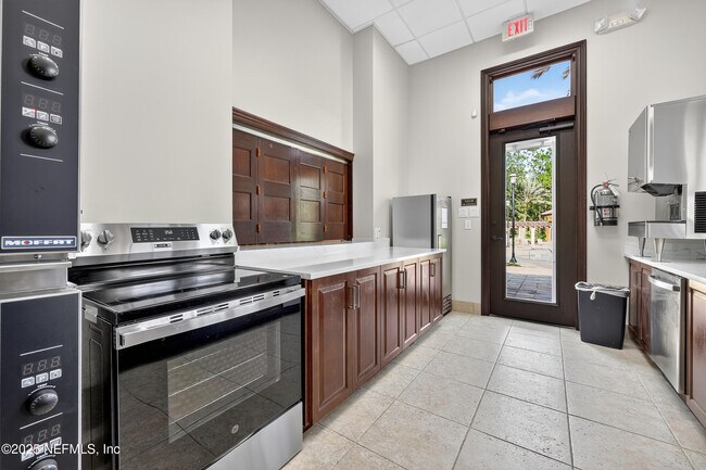 Building Photo - 9080 Sweet Tree Trail