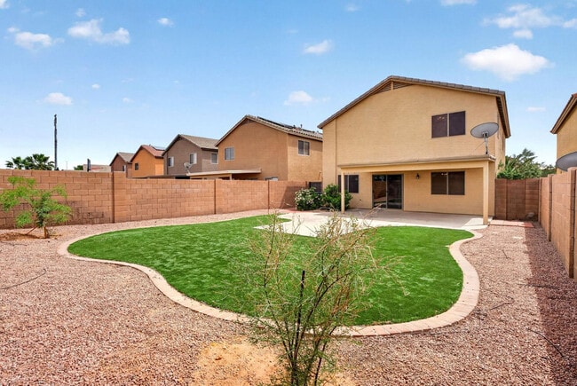 Building Photo - 41628 W Hillman Dr