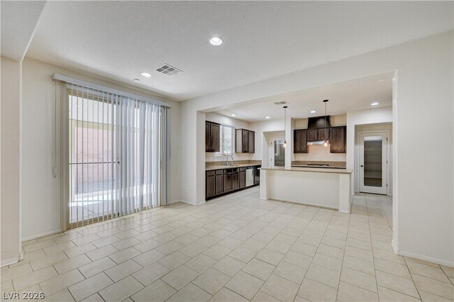 Building Photo - 6637 Cliff Shore Ct