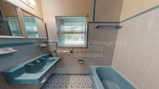 Building Photo - 1365 Seminole Rd