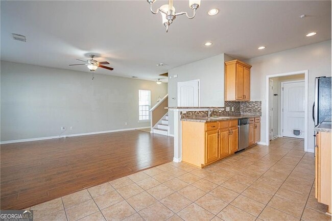 Building Photo - 25 Chey Hill Ln