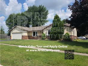 Building Photo - 3 Bedroom/2 Bathroom Home in Oregon, OH