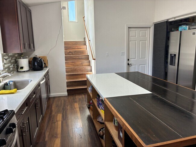 Building Photo - 4 Bedroom 2 bathroom home in Mace Ranch Davis