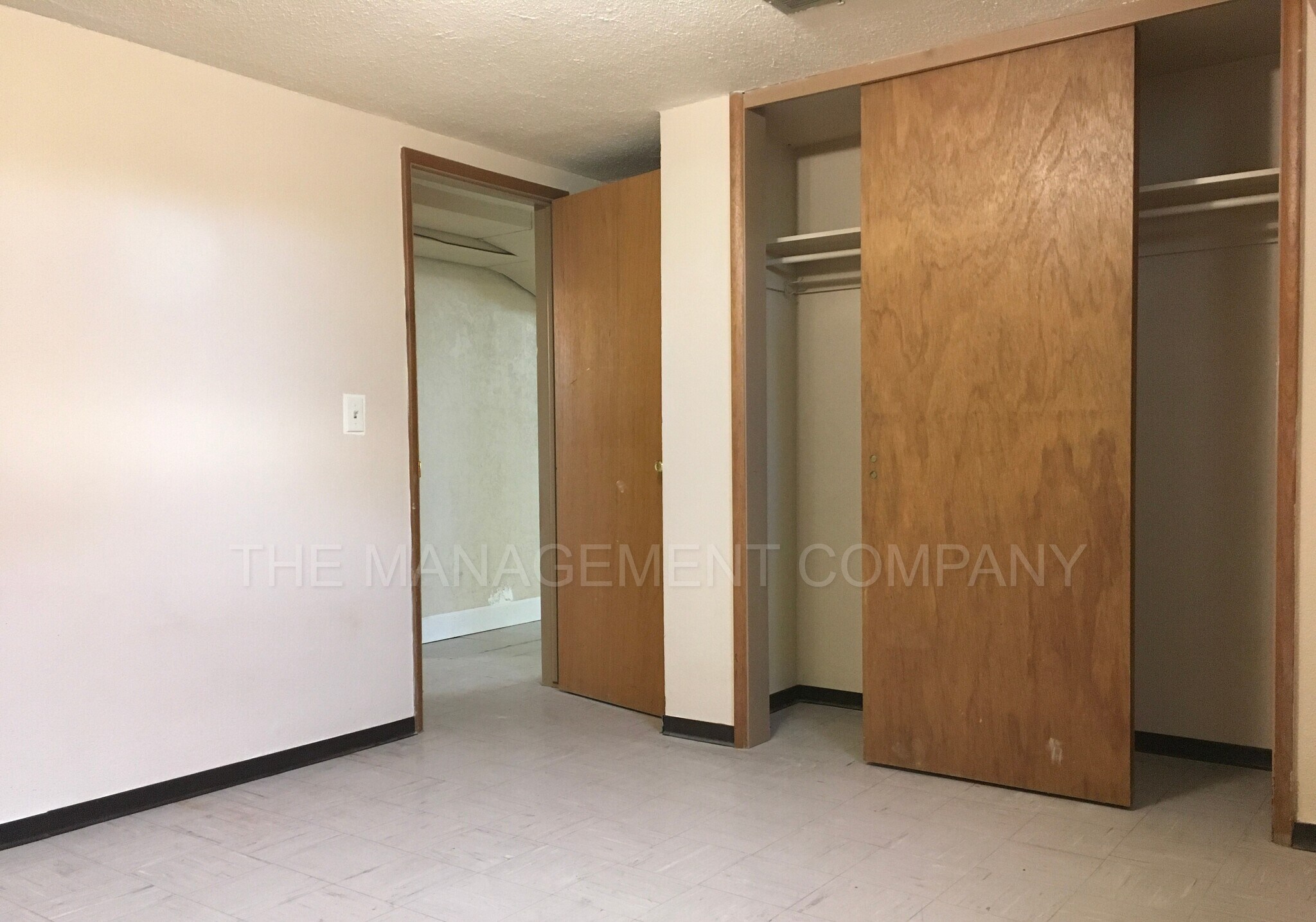 Building Photo - 230 Richardson Dr
