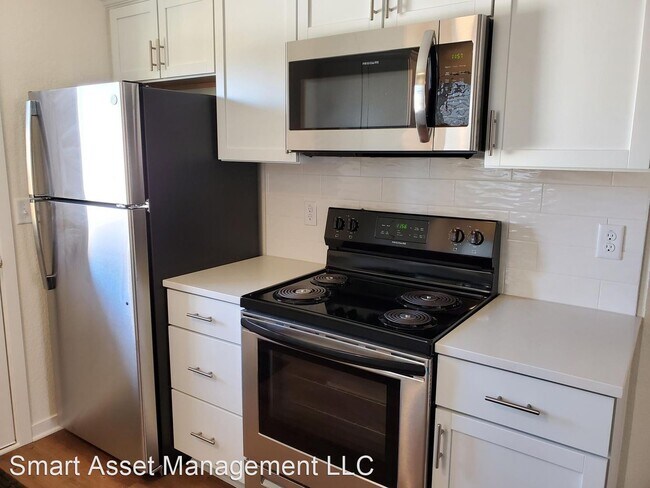 Building Photo - 2 br, 1 bath House - 1944 S 55th Street