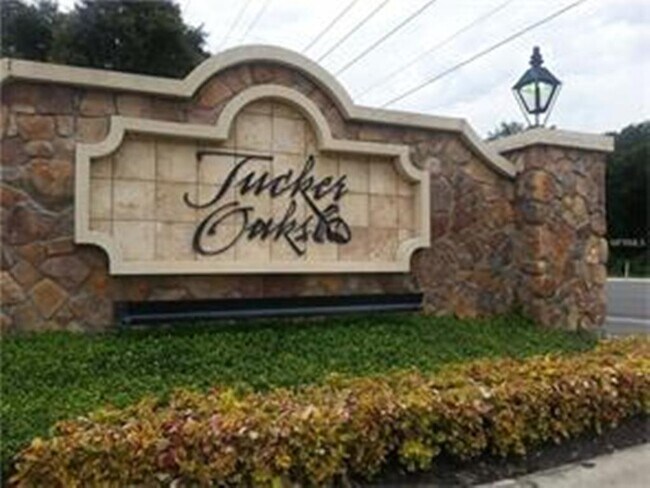 Primary Photo - Spacious 3 Bed, 2.5 Bath Townhome with 2-C...