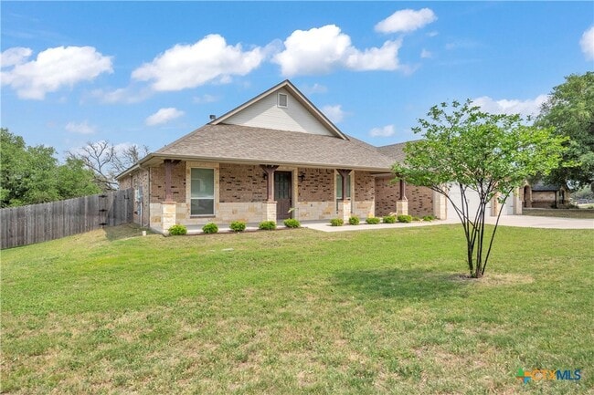Building Photo - 1040 Vista Dr