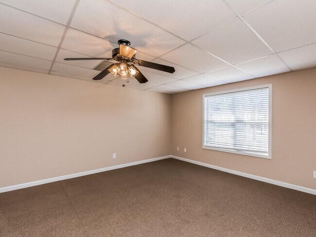 Building Photo - 6338 New Gate Dr