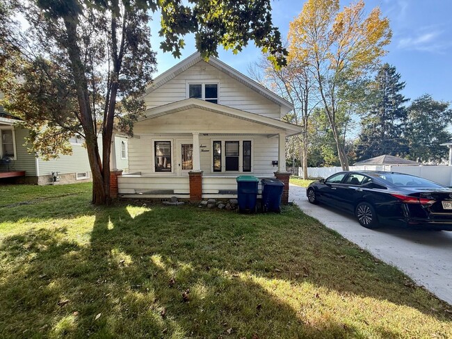 Building Photo - 3 Bed 1 Bath Single Family Home in Wausau