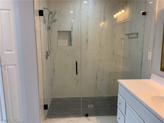 Building Photo - 3211-3243 43rd St SW