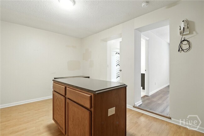 Building Photo - 332 Woodley Rd