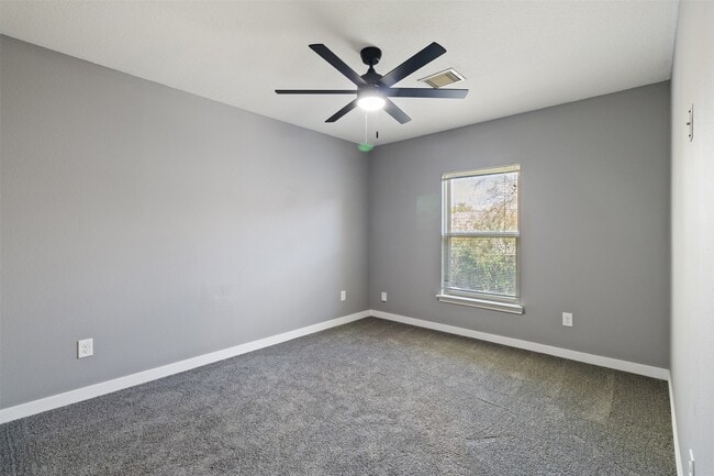 Building Photo - 3904 Ivywood Dr