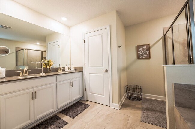 Building Photo - 2738 Oxymoron Wy