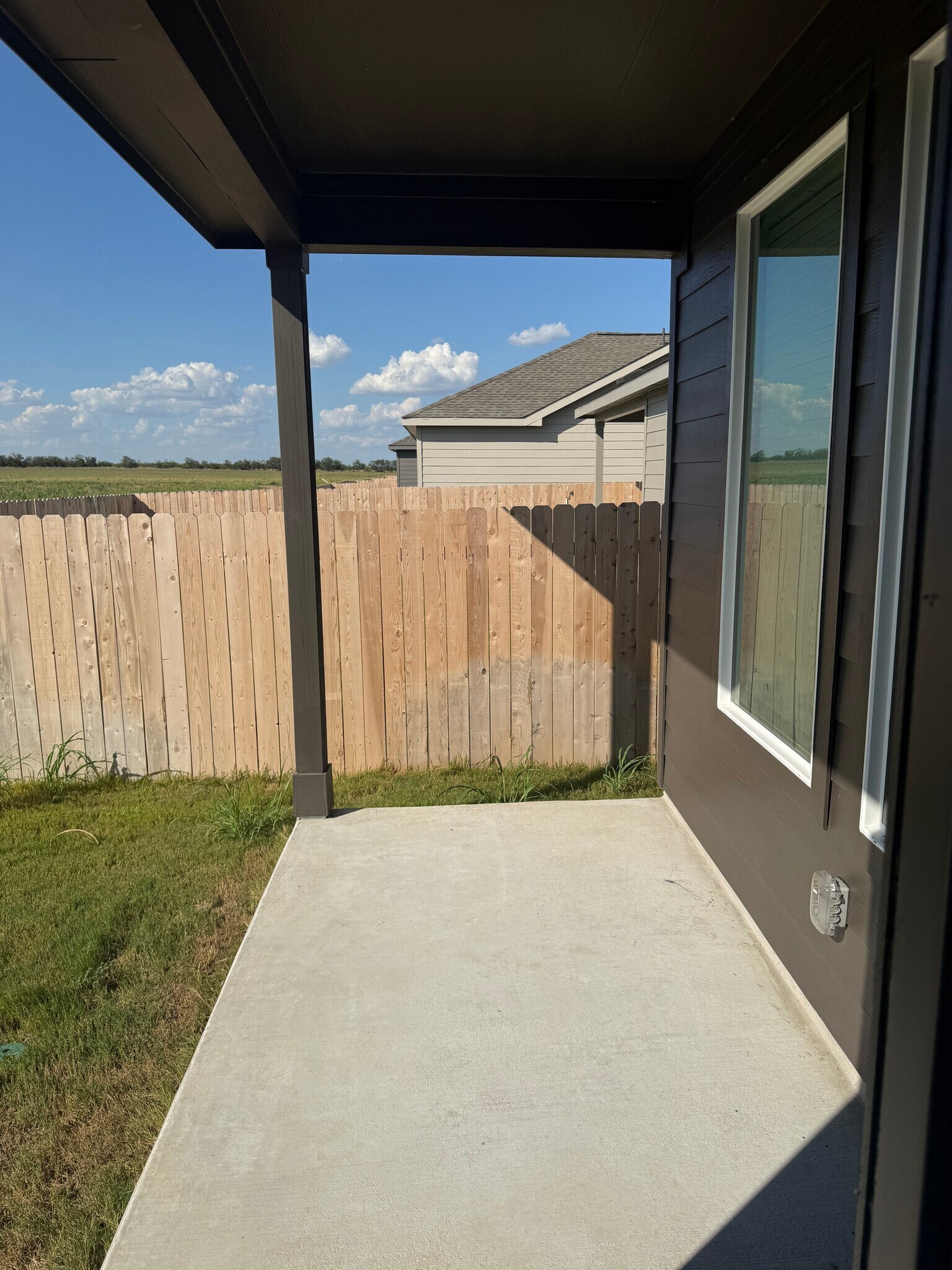 Building Photo - 13400 Trumpet Creeper Dr