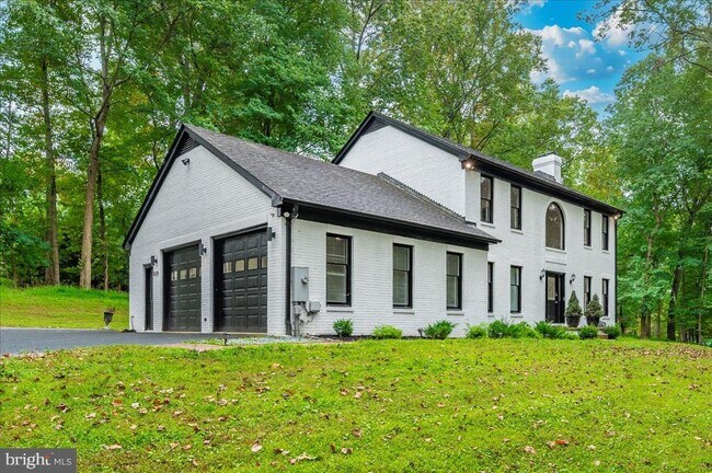 Building Photo - 8225 Hawkins Creamery Rd