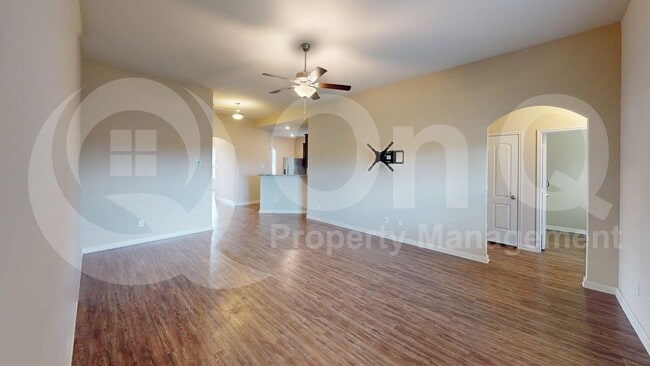 Building Photo - 705 Juneberry Dr